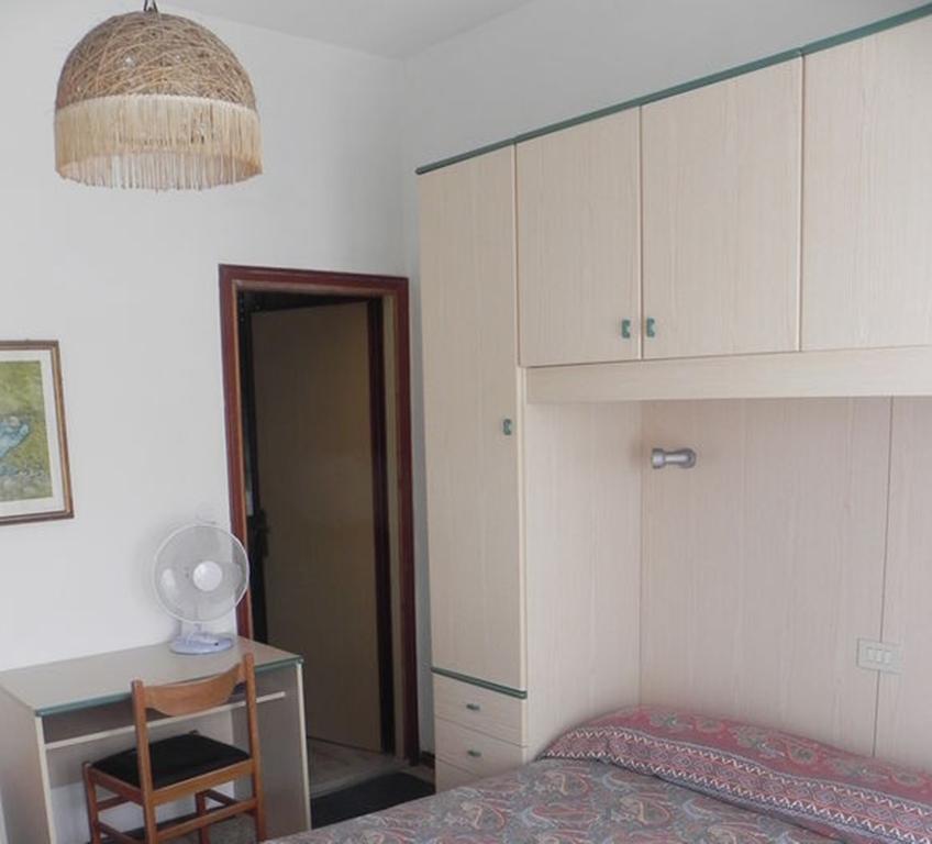 Hotel Antonella Caorle Rum bild
